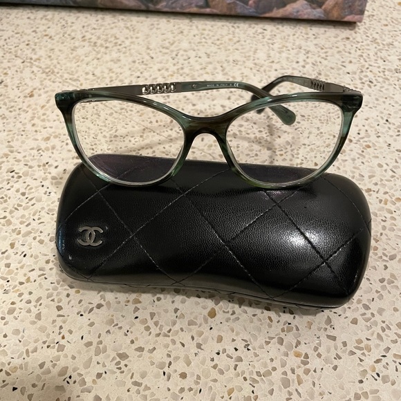 Chanel chain-link Optical Frame - Picture 4 of 7